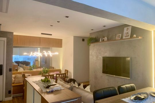 Sala de apartamento à venda com 2 quartos, 49m² em Alphaville Empresarial, Barueri