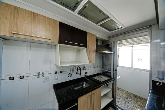 Cozinha de apartamento à venda com 2 quartos, 50m² em Vila Alpina, São Paulo