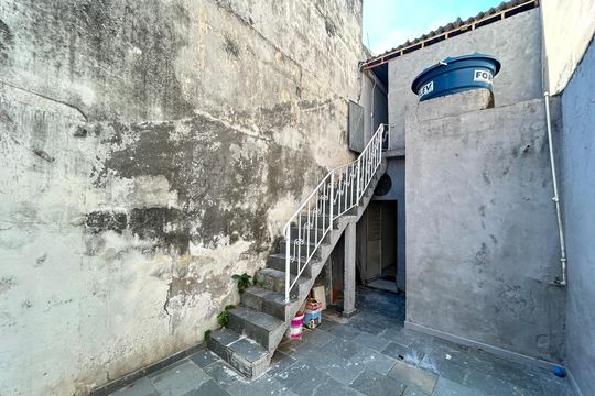 Escada de casa para alugar com 1 quarto, 70m² em Osvaldo Cruz, Rio de Janeiro