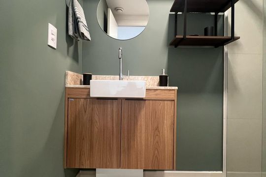 Banheiro de apartamento à venda com 1 quarto, 35m² em Jardim das Acacias, São Paulo