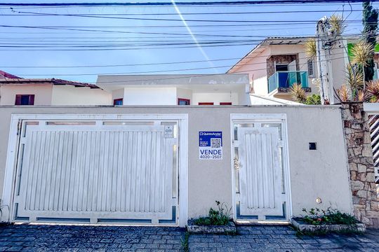 Fachada com Plaquinha de casa à venda com 5 quartos, 320m² em Vila Matilde, São Paulo
