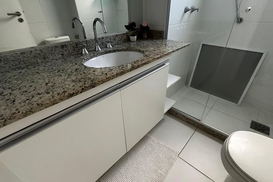 Banheiro de apartamento à venda com 2 quartos, 115m² em Recreio dos Bandeirantes, Rio de Janeiro