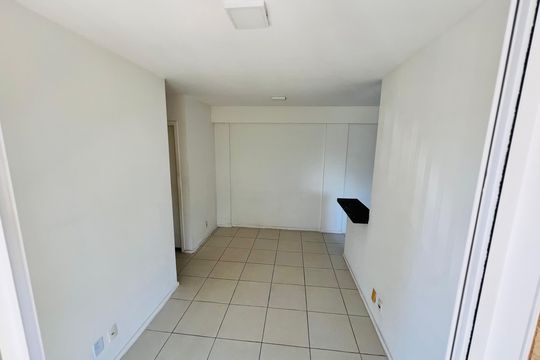 Sala de apartamento para alugar com 2 quartos, 48m² em Vicente de Carvalho, Rio de Janeiro