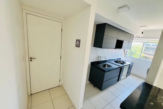 Cozinha de apartamento para alugar com 2 quartos, 48m² em Vicente de Carvalho, Rio de Janeiro