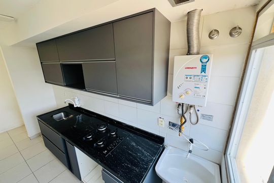 Cozinha de apartamento para alugar com 2 quartos, 48m² em Vicente de Carvalho, Rio de Janeiro