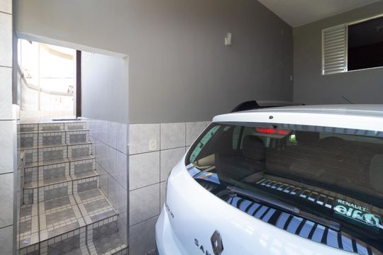 Garagem de casa à venda com 2 quartos, 216m² em Conjunto Habitacional Marechal Mascarenhas de Morais, São Paulo