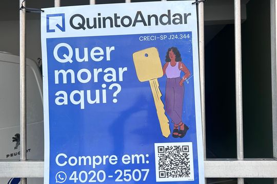 Placa de casa à venda com 4 quartos, 225m² em Vila Santana, São Paulo