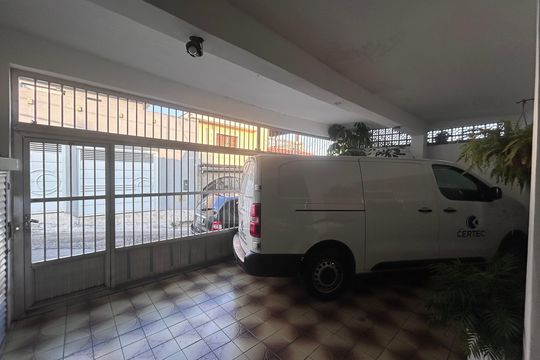 Garagem de casa à venda com 4 quartos, 225m² em Vila Santana, São Paulo