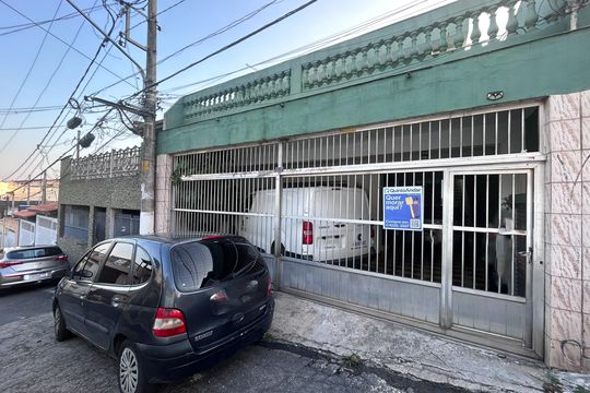 Fachada  de casa à venda com 4 quartos, 225m² em Vila Santana, São Paulo