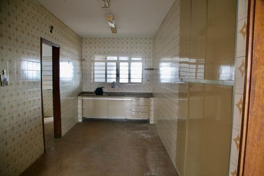 Cozinha de casa para alugar com 5 quartos, 405m² em Jardim São Luís, São Paulo