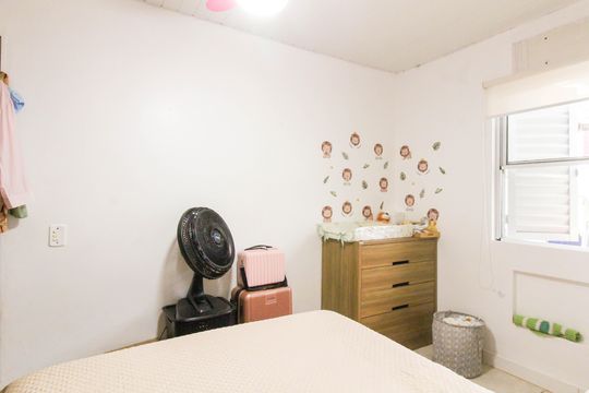 Quarto 1 de casa de condomínio à venda com 2 quartos, 83m² em Mato Grande, Canoas