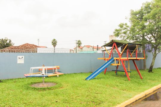 Área comum - Playground de casa de condomínio à venda com 2 quartos, 83m² em Mato Grande, Canoas
