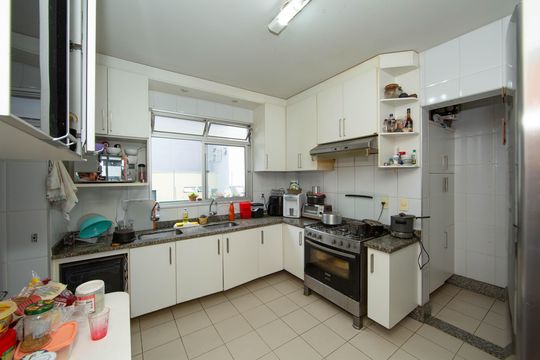 COZINHA de apartamento à venda com 3 quartos, 125m² em Buritis, Belo Horizonte