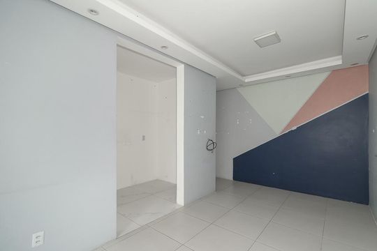 Sala de apartamento à venda com 2 quartos, 60m² em Morro Santana, Porto Alegre