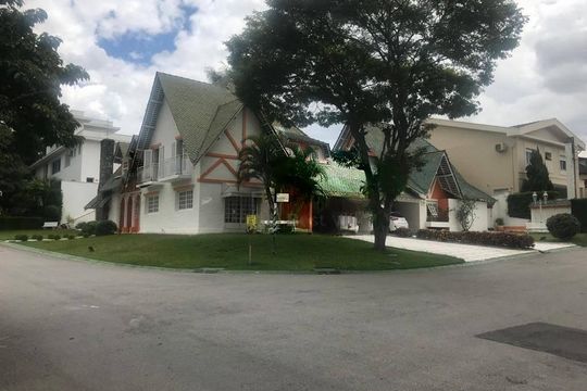 Casa à venda com 4 quartos, 700m² em Residencial Quatro (Alphaville), Santana de Parnaíba