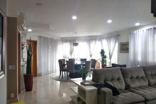 Apartamento à venda com 3 quartos, 202m² em Jardim Analia Franco, São Paulo