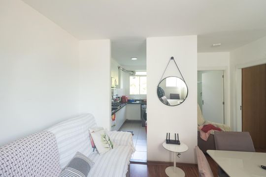 Sala de apartamento para alugar com 1 quarto, 45m² em Campo Grande, Rio de Janeiro