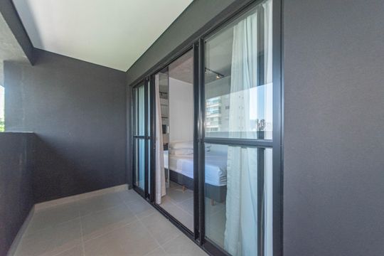 Varanda de kitnet/studio para alugar com 1 quarto, 25m² em Cidade Monções, São Paulo