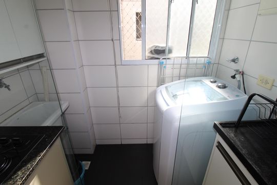 Área de Serviço de apartamento para alugar com 2 quartos, 48m² em Jardim Santa Ines Iii, São José dos Campos