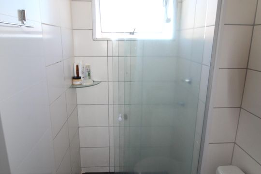 Banheiro de apartamento para alugar com 2 quartos, 48m² em Jardim Santa Ines Iii, São José dos Campos