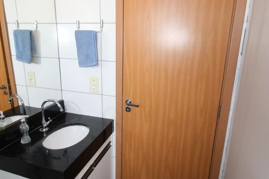 Banheiro de apartamento para alugar com 2 quartos, 48m² em Jardim Santa Ines Iii, São José dos Campos