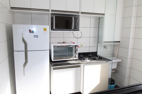 Cozinha de apartamento para alugar com 2 quartos, 48m² em Jardim Santa Ines Iii, São José dos Campos