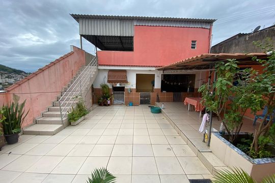 Área externa de casa para alugar com 2 quartos, 267m² em Madureira, Rio de Janeiro