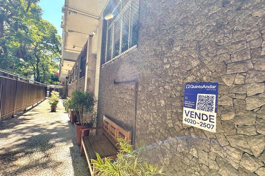 Apartamento à venda com 2 quartos, 65m² em Copacabana, Rio de Janeiro