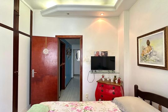 Apartamento à venda com 2 quartos, 65m² em Copacabana, Rio de Janeiro