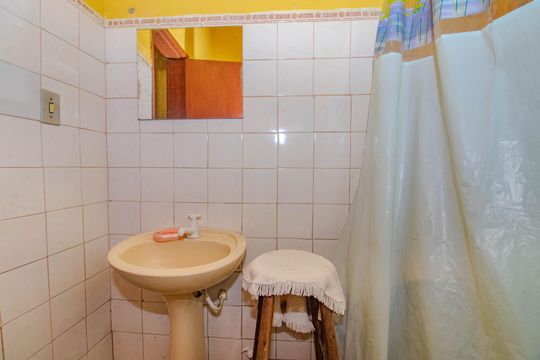 Banheiro Auxiliar de casa para alugar com 7 quartos, 450m² em Jardim Lindóia, Porto Alegre