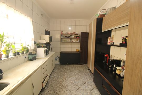 Cozinha de casa à venda com 4 quartos, 160m² em Cambuci, São Paulo