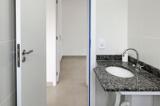 Banheiro Social de apartamento à venda com 2 quartos, 55m² em Baeta Neves, São Bernardo do Campo