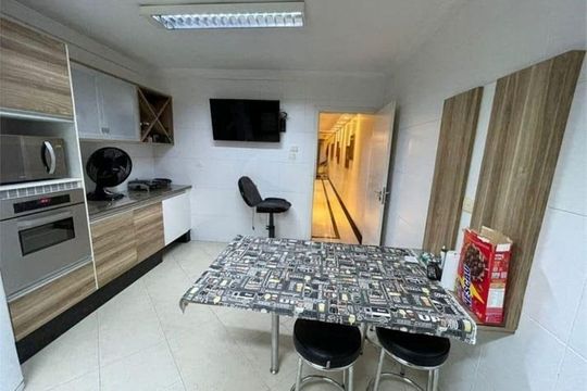 Cozinha de casa para alugar com 4 quartos, 300m² em Vila Mariza Mazzei, São Paulo