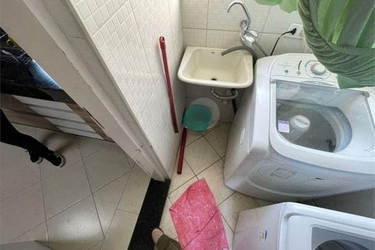 Área de serviço de casa para alugar com 4 quartos, 300m² em Vila Mariza Mazzei, São Paulo