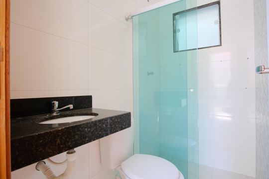 Banheiro de apartamento à venda com 1 quarto, 30m² em Vila Gomes Cardim, São Paulo