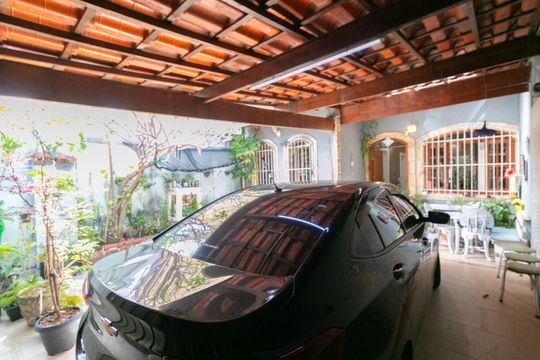 Casa à venda com 3 quartos, 128m² em Vila Jardim Leblon, Belo Horizonte
