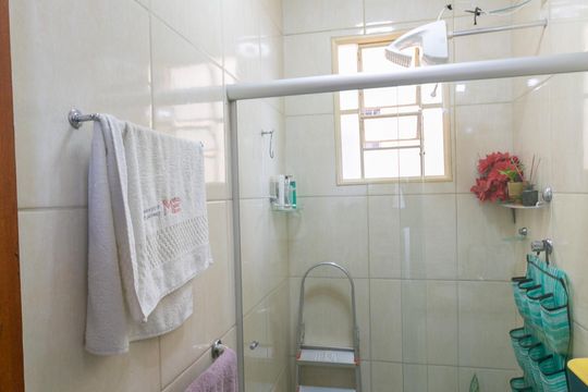 Casa à venda com 3 quartos, 128m² em Vila Jardim Leblon, Belo Horizonte