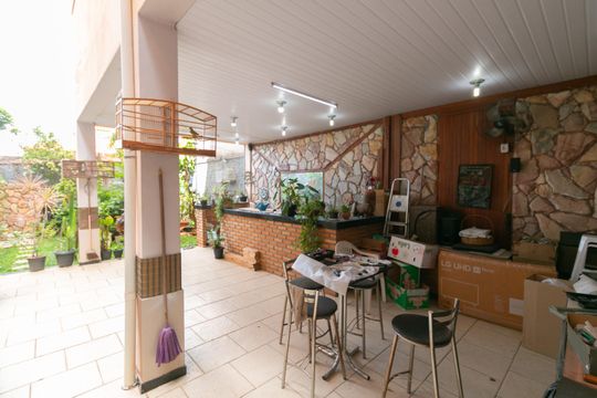 Casa à venda com 3 quartos, 128m² em Vila Jardim Leblon, Belo Horizonte