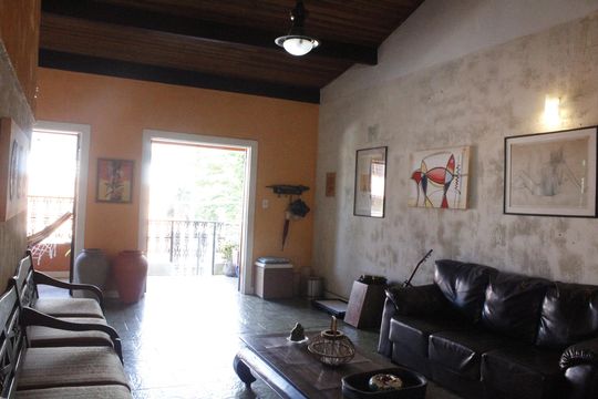 Sala de casa de condomínio à venda com 2 quartos, 350m² em Taquara, Rio de Janeiro