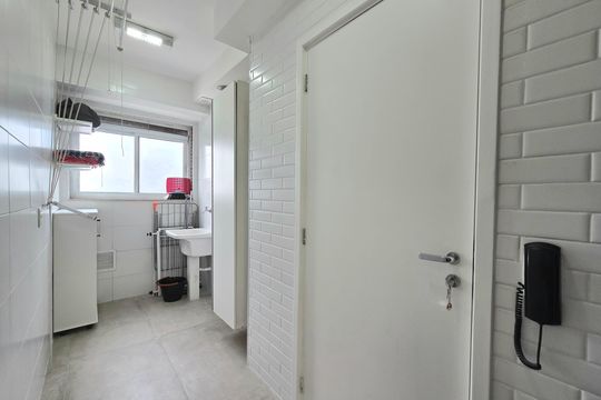 Área de Serviço de apartamento para alugar com 2 quartos, 96m² em Itaim Bibi, São Paulo
