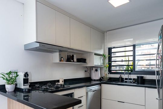 Cozinha Americana de casa de condomínio à venda com 2 quartos, 154m² em Vila Ipojuca, São Paulo