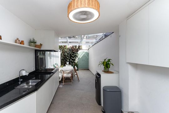 Churrasqueira de casa de condomínio à venda com 2 quartos, 154m² em Vila Ipojuca, São Paulo