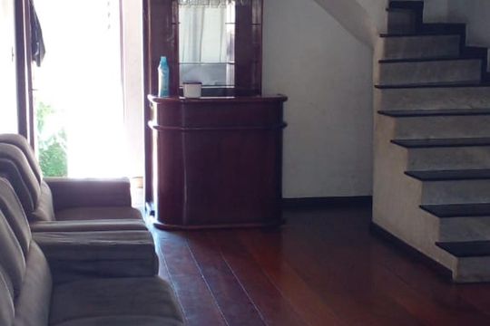Sala de casa à venda com 4 quartos, 237m² em Vila do Encontro, São Paulo