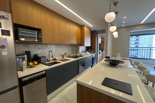 Cozinha de apartamento para alugar com 3 quartos, 89m² em Alphaville, Barueri