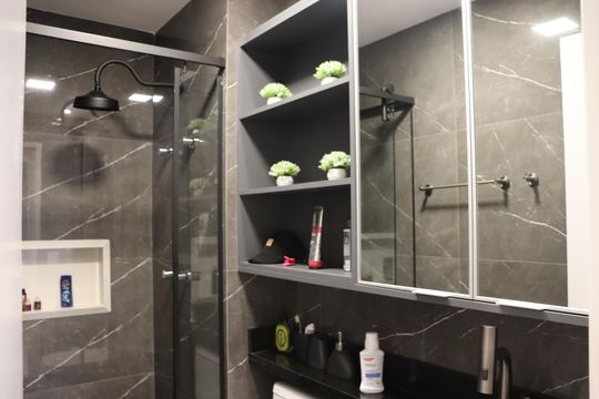 Banheiro de apartamento para alugar com 3 quartos, 89m² em Alphaville, Barueri