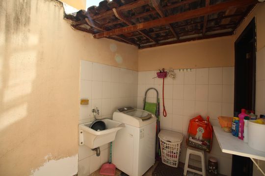 Área de Serviço de casa para alugar com 2 quartos, 62m² em Curicica, Rio de Janeiro