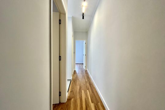 Corredor de casa para alugar com 3 quartos, 180m² em Vila Paulista, São Paulo