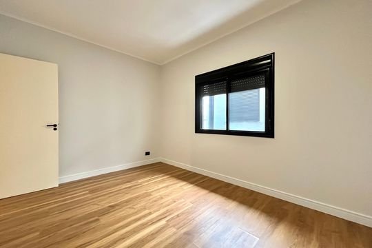 Quarto 2 de casa para alugar com 3 quartos, 180m² em Vila Paulista, São Paulo