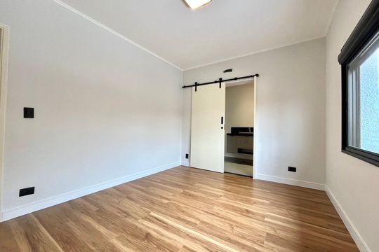 Suite de casa para alugar com 3 quartos, 180m² em Vila Paulista, São Paulo