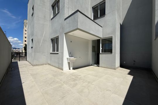 Área externa de apartamento à venda com 2 quartos, 110m² em Padre Eustáquio, Belo Horizonte